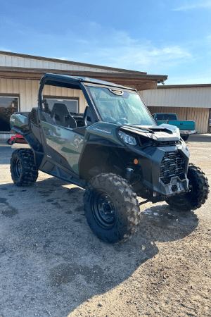 2023 CAN-AM COMMANDER DPS HP7