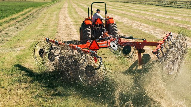 Kubota RA110CR – Rake It In Special